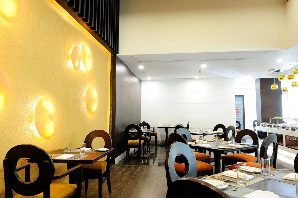Country Inn & Suites By Radisson, Gurugram Sohna Road Exterior foto
