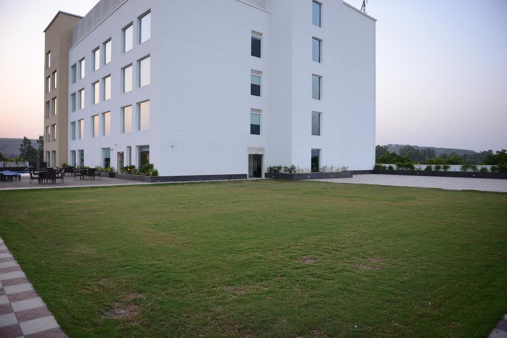 Country Inn & Suites By Radisson, Gurugram Sohna Road Exterior foto
